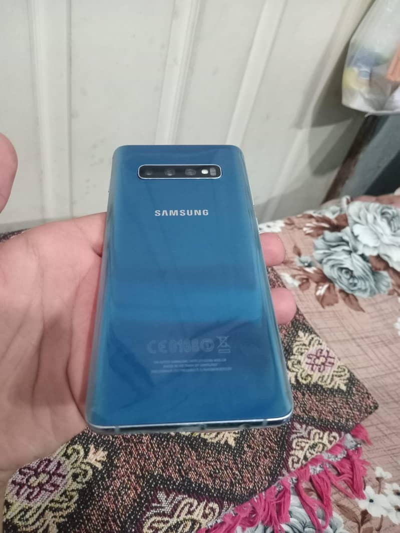 s10 plus 8/128 4