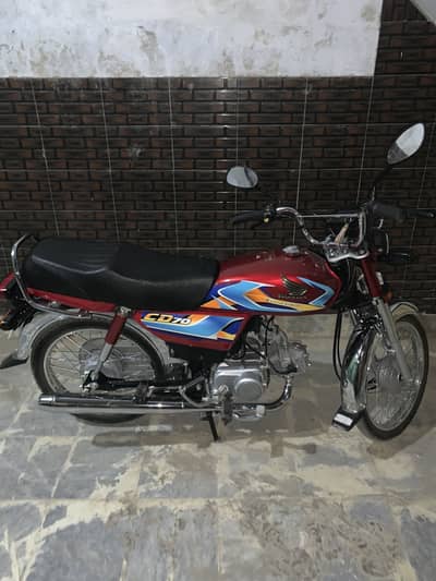 Honda cd 70 just 1400 running Islamabad registered 2026 model
