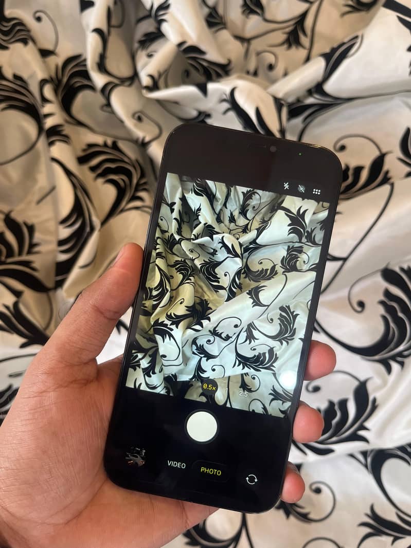 iphone 12 pro max 3