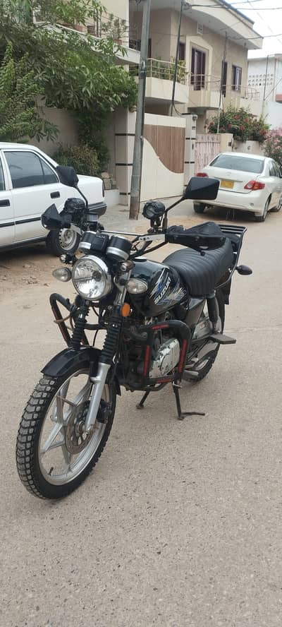 Suzuki GS 150 SE