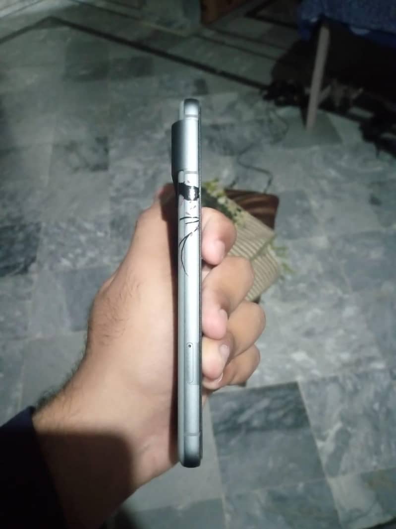Google Pixel 8 3