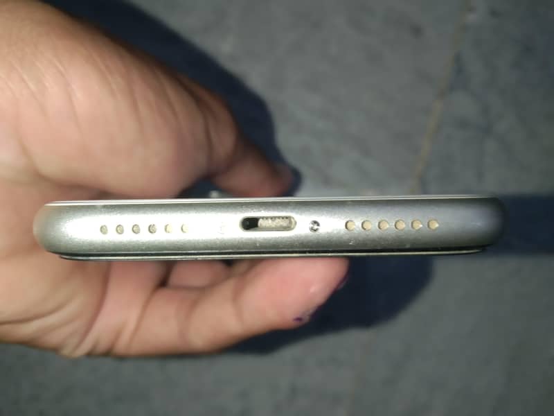 Apple iPhone 11 5