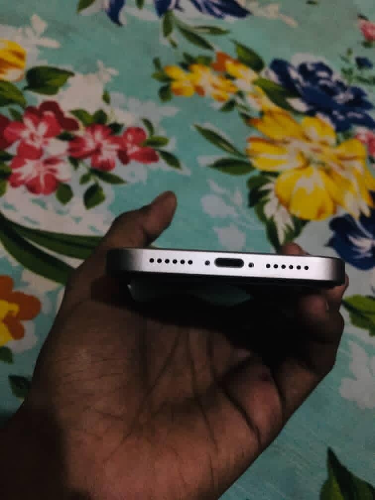Apple iPhone 11 5
