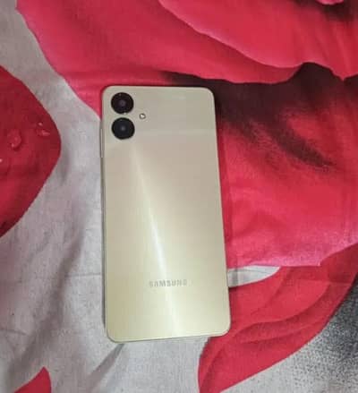 Samsung a06 4/64 5000. mah battery