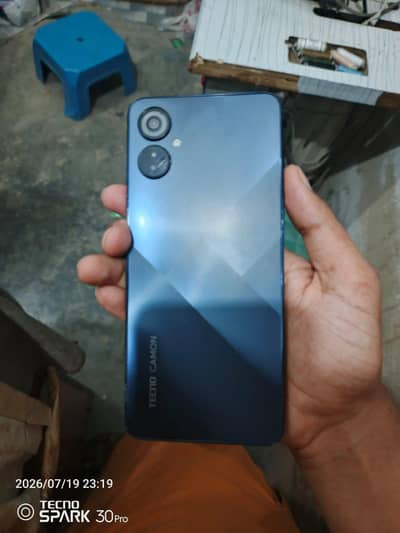 Tecno Camon 19