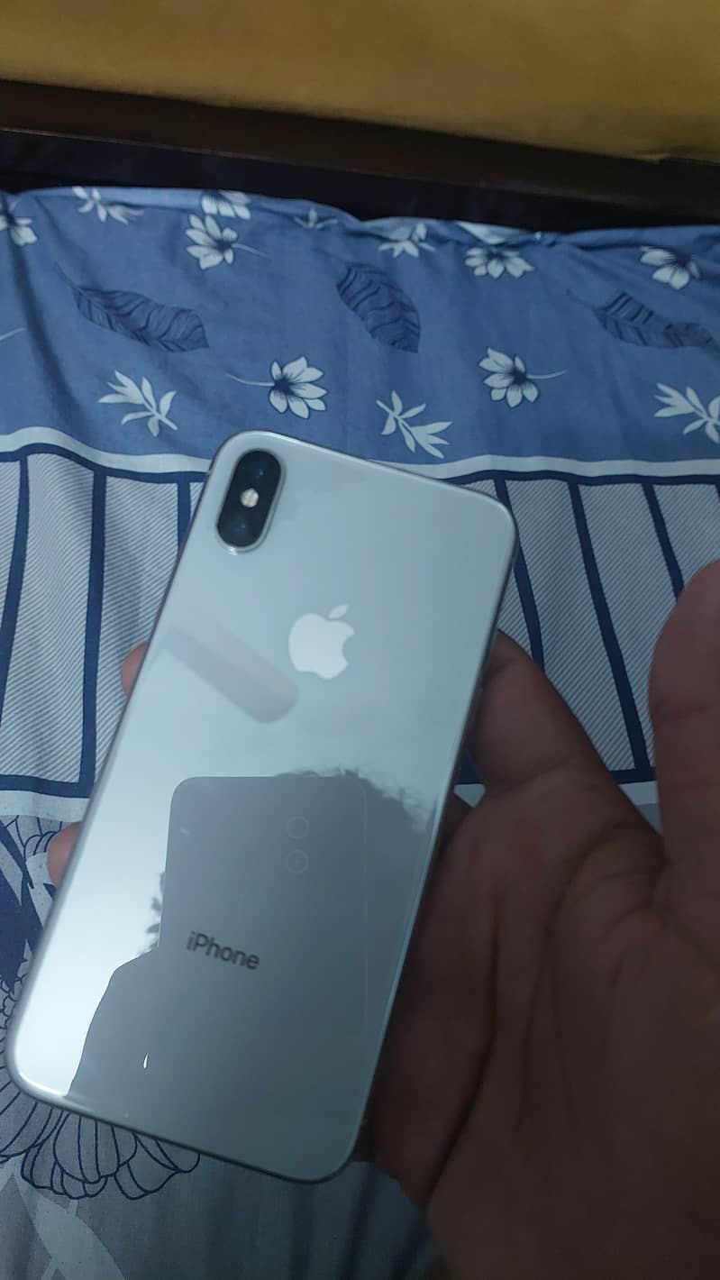 Apple iPhone X 0