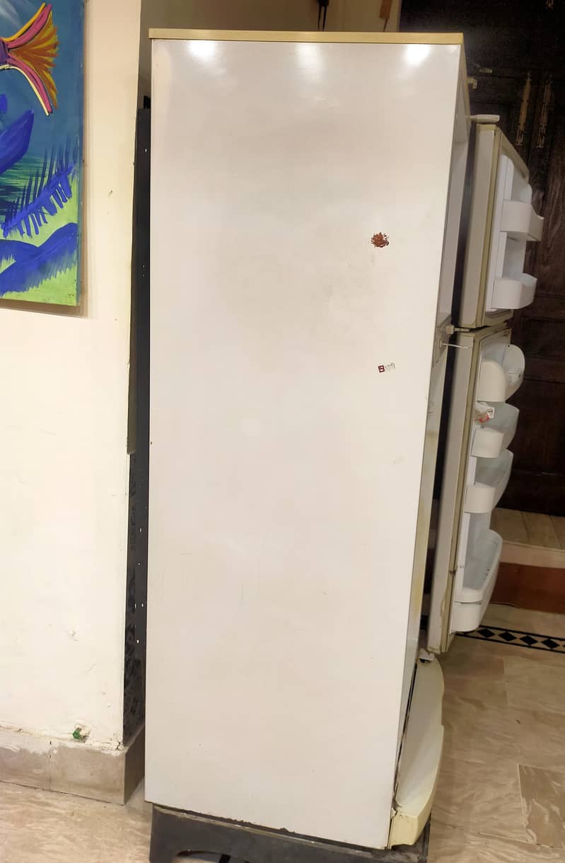 refrigerator 3