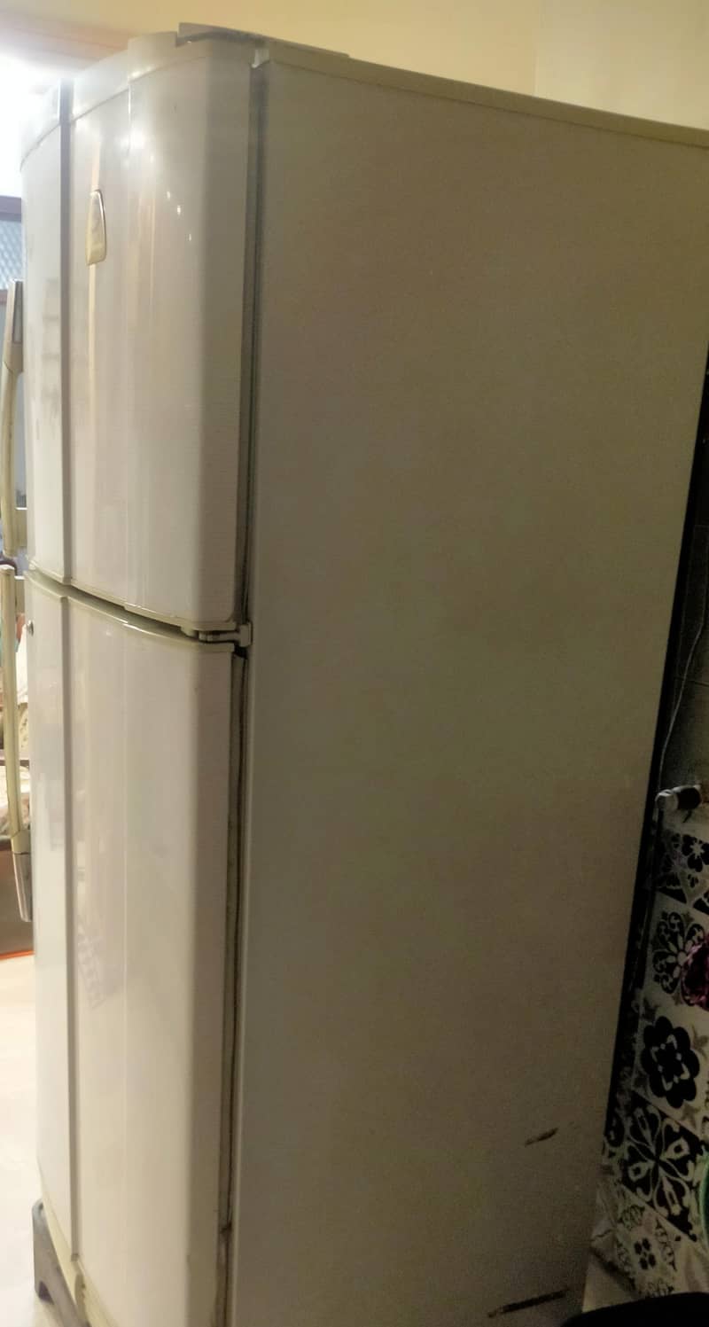 refrigerator 4