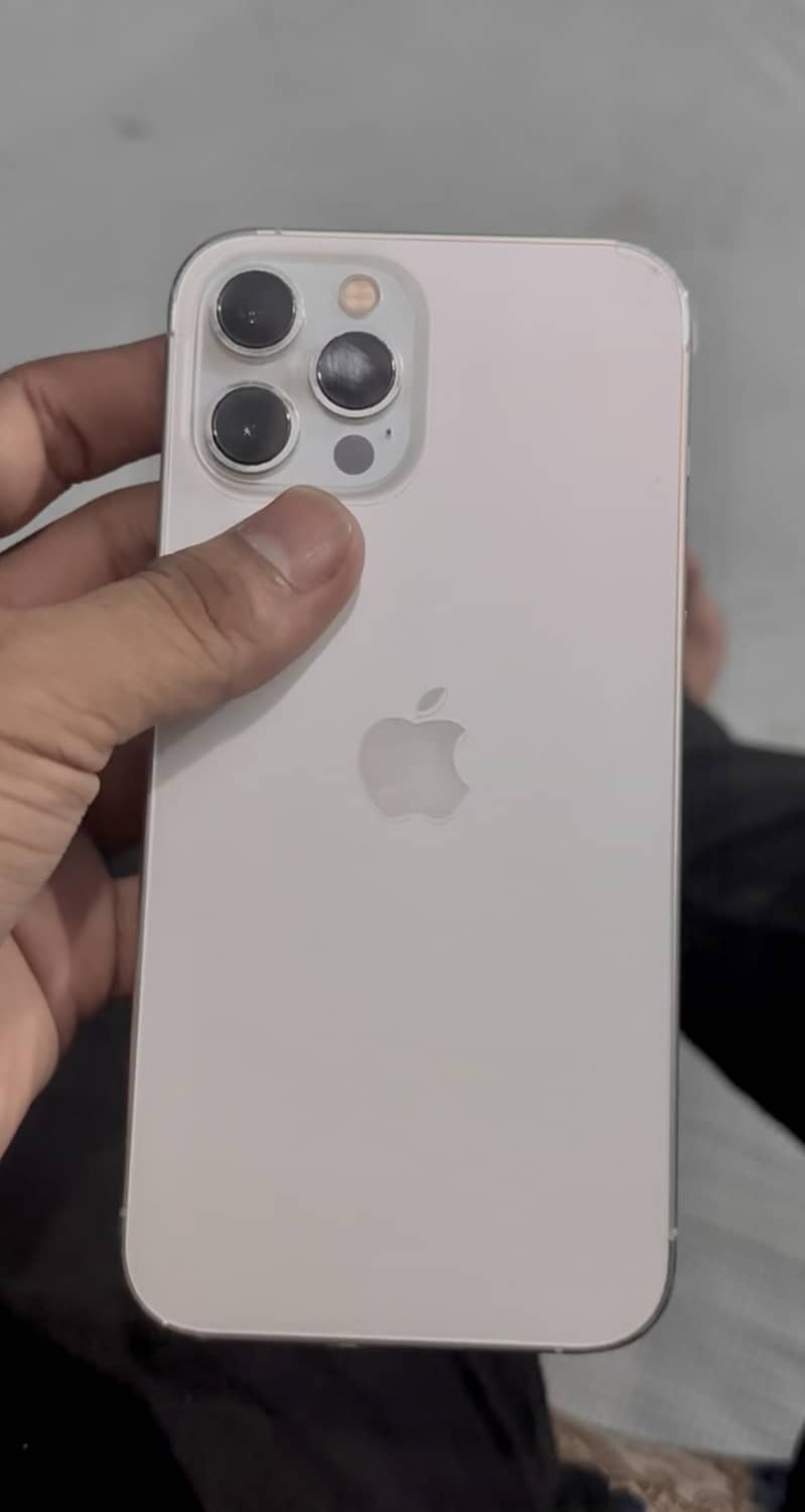 iPhone 12 Pro Max 0