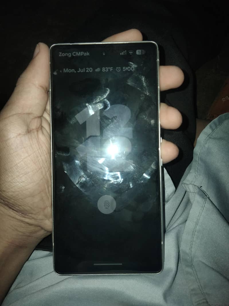Google Pixel 7a 5