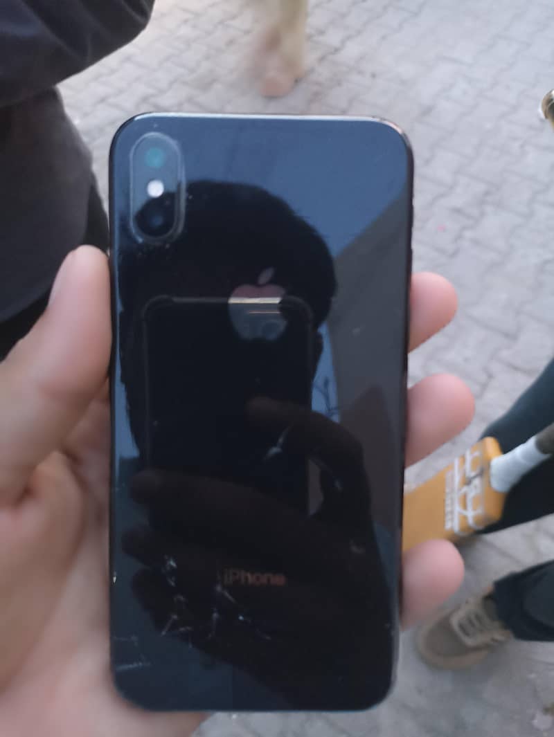 Apple iPhone X 4
