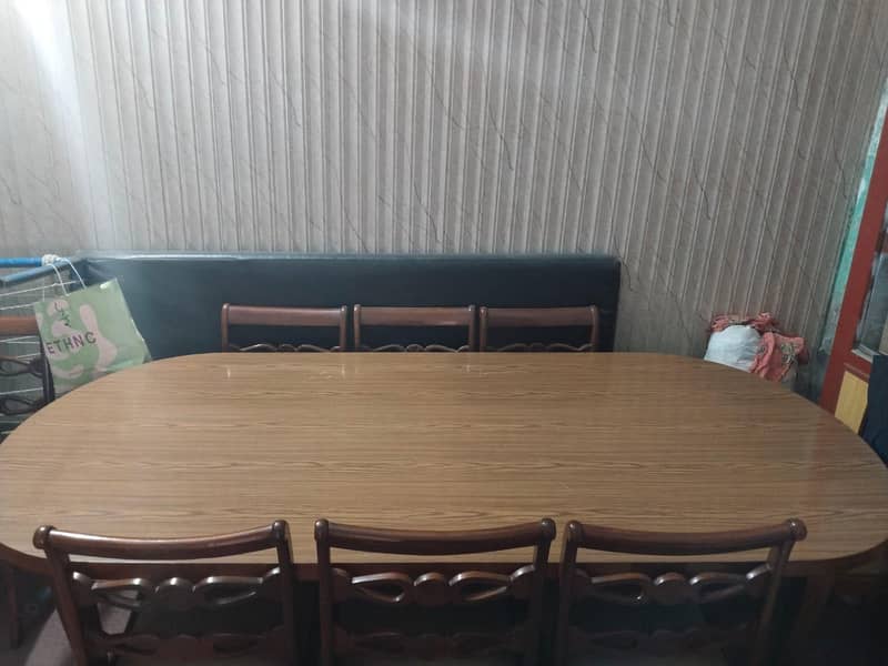 Dining Table 0