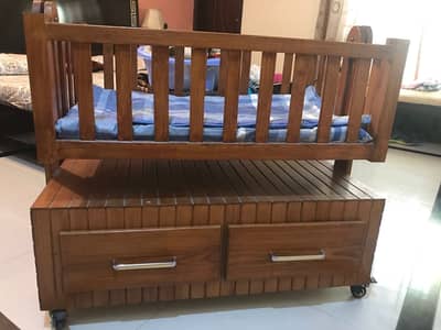 Baby cot and swing 2 in 1