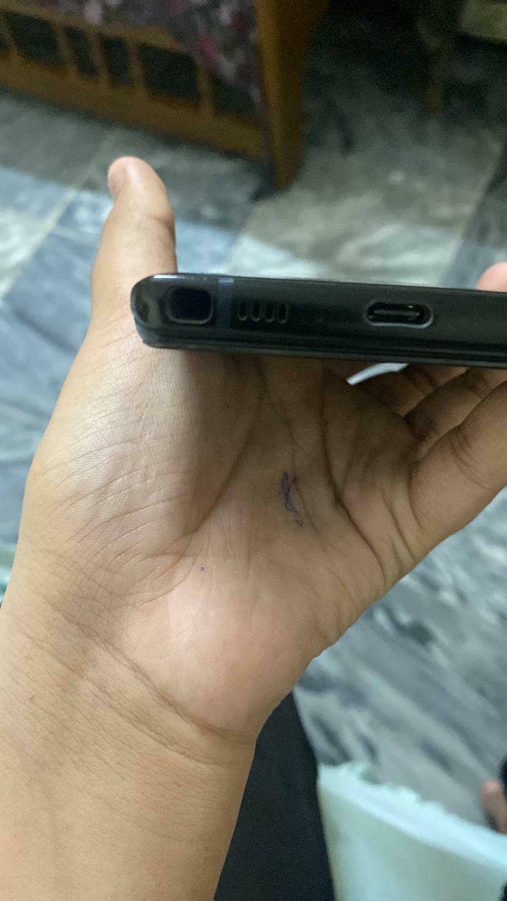 Samsung Mobile Note 9 4