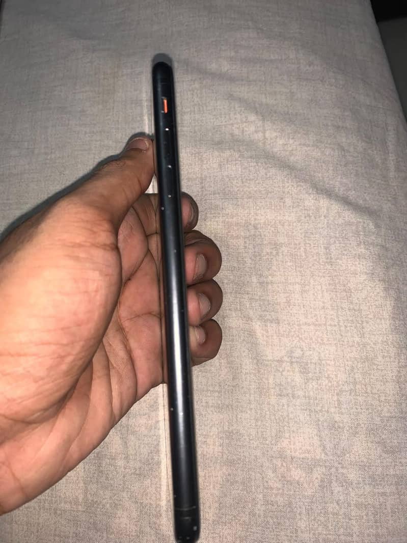 Apple iPhone 7 Plus 1