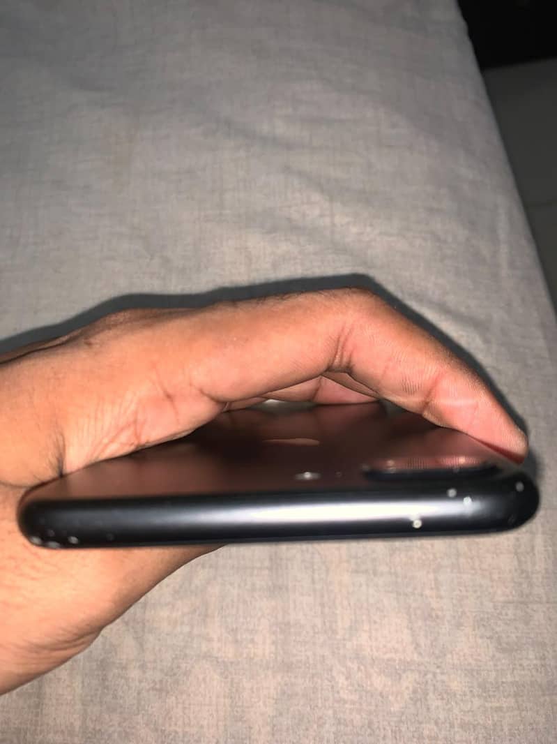 Apple iPhone 7 Plus 4
