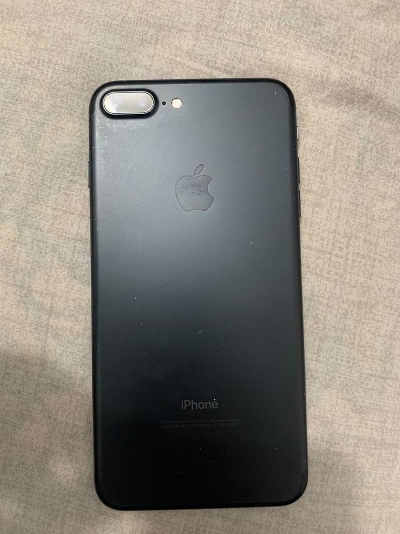 Apple iPhone 7 Plus 5
