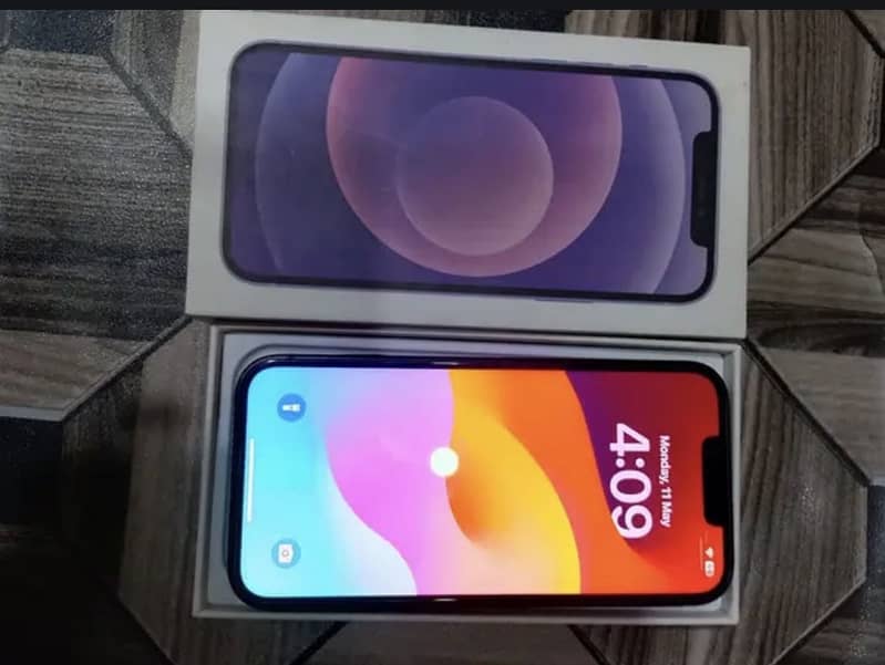 Apple iPhone 13 3