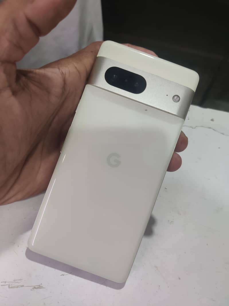 Google Pixel 7 5