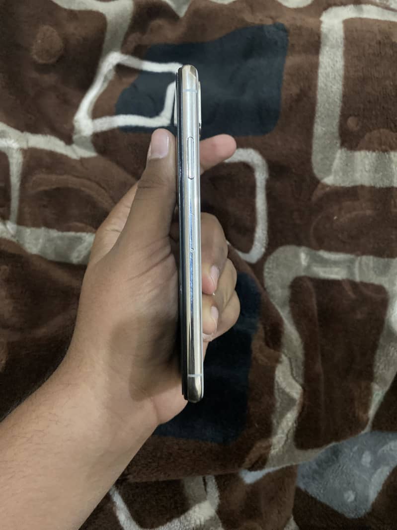 Apple iPhone X 1