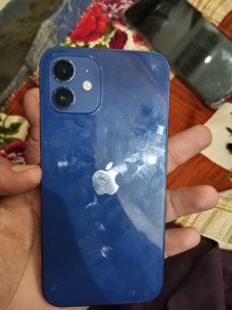 Apple iPhone 12 6