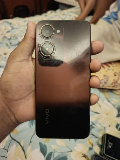 Vivo Y18