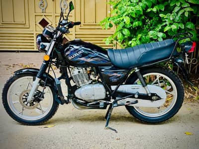 Suzuki GS 150 SE 2021