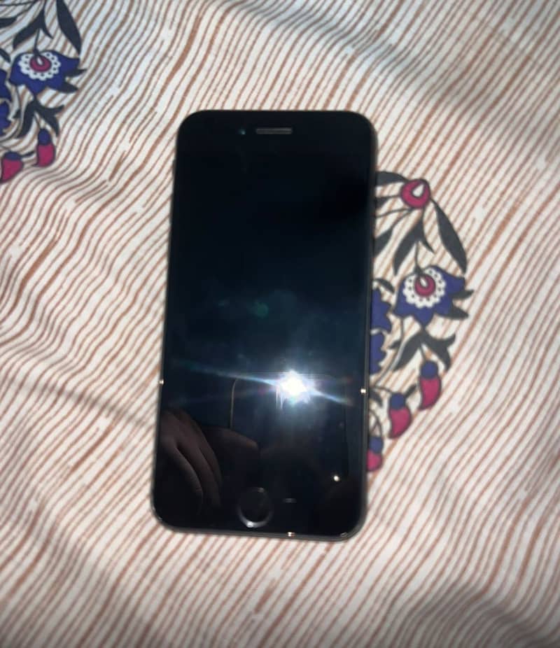 Apple iPhone SE 1