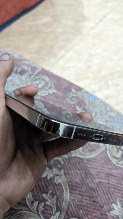 Apple iPhone 14 Pro
