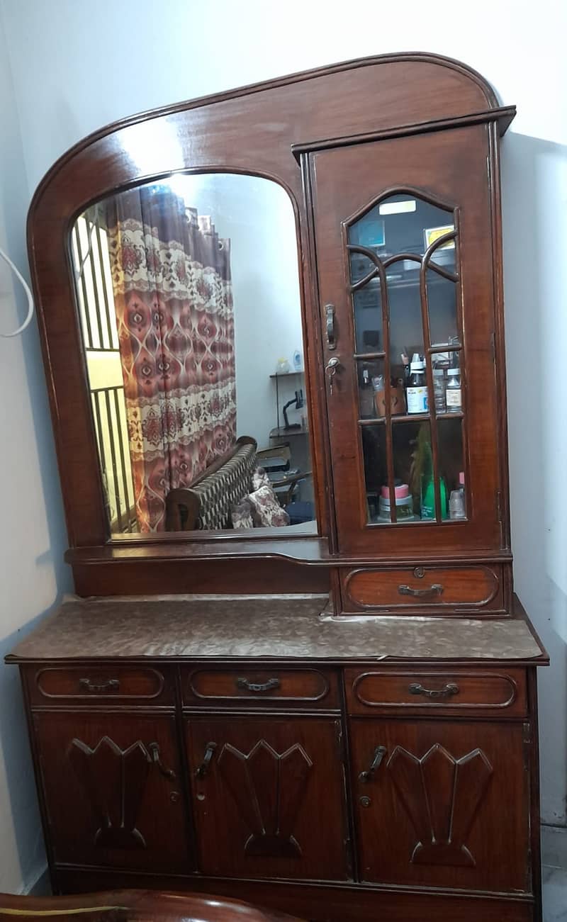 Dressing table 3