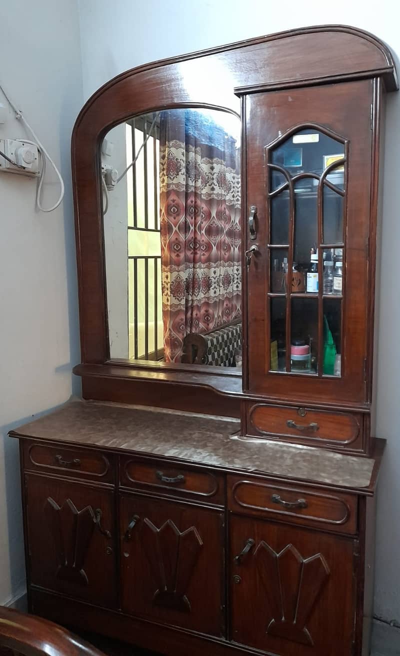 Dressing table 5