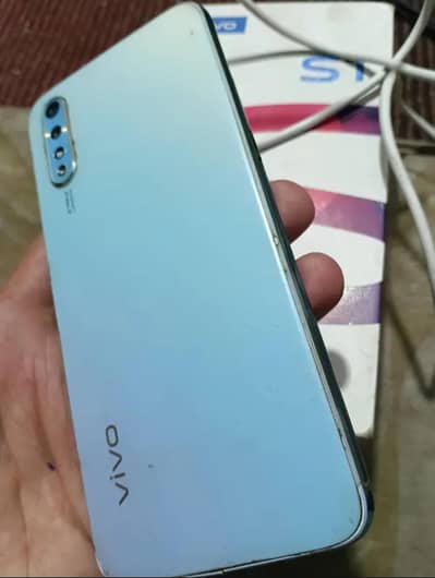 Vivo S1