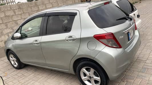 Toyota Vitz 2013
