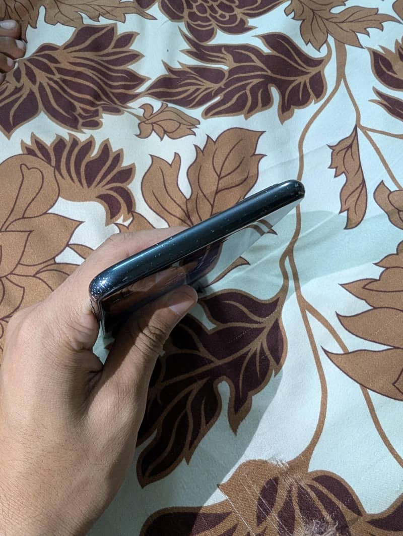 Apple iPhone 7 Plus 2