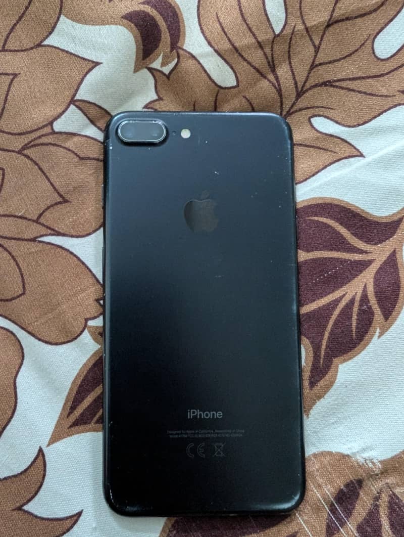 Apple iPhone 7 Plus 6