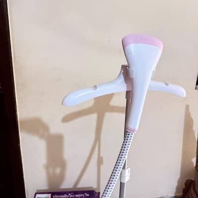 model GC484 steam Iron