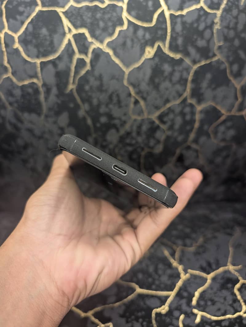 Google Pixel 8 Pro 2