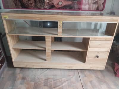 2 Shelves