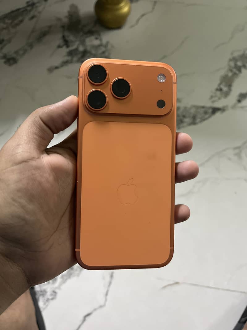 Apple iPhone 17 Pro Max 0