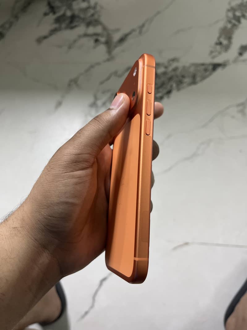 Apple iPhone 17 Pro Max 2