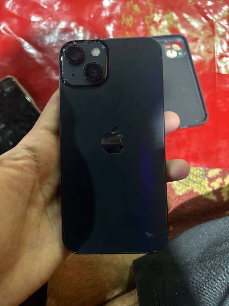 Apple iPhone 13 1