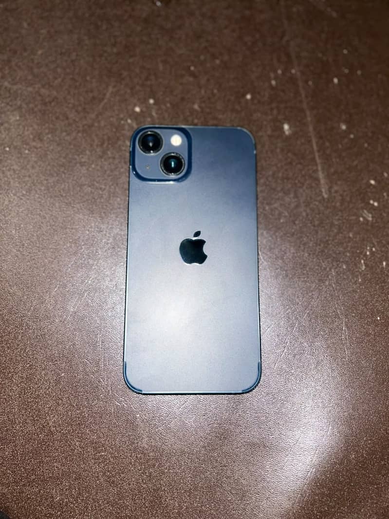 Apple iPhone 13 2