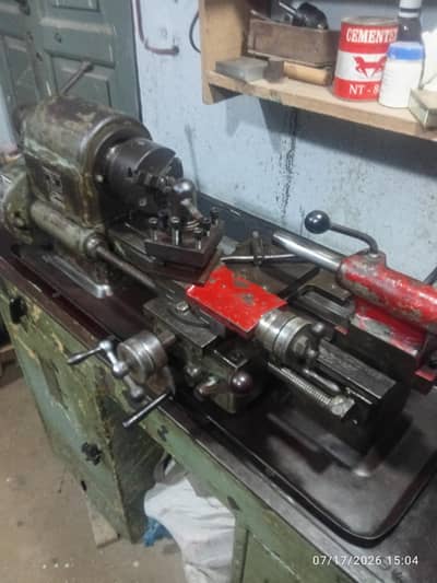 3 FEET KORIAN LATHE MACHINE