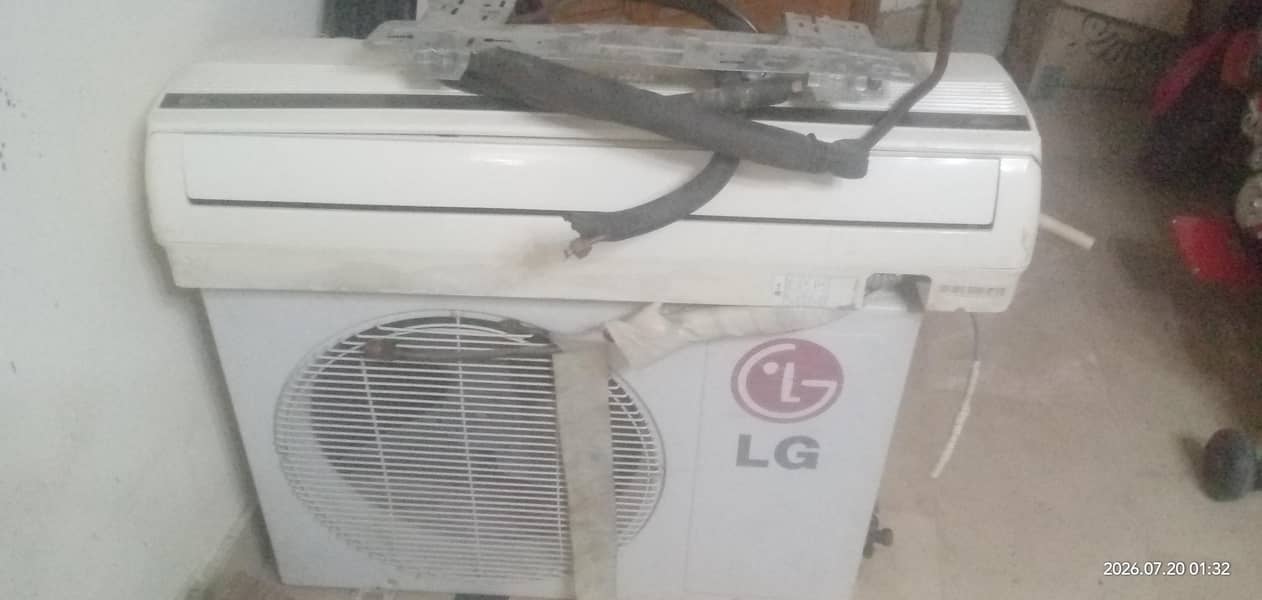 Split Air Conditioner 0
