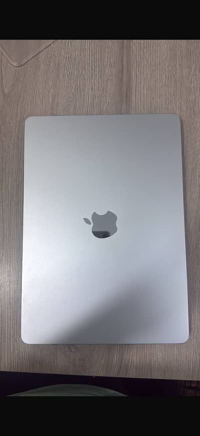 Macbook m4 air 13 inch
