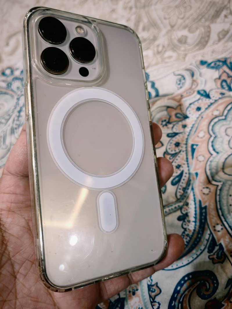 Apple iPhone 13 Pro 3