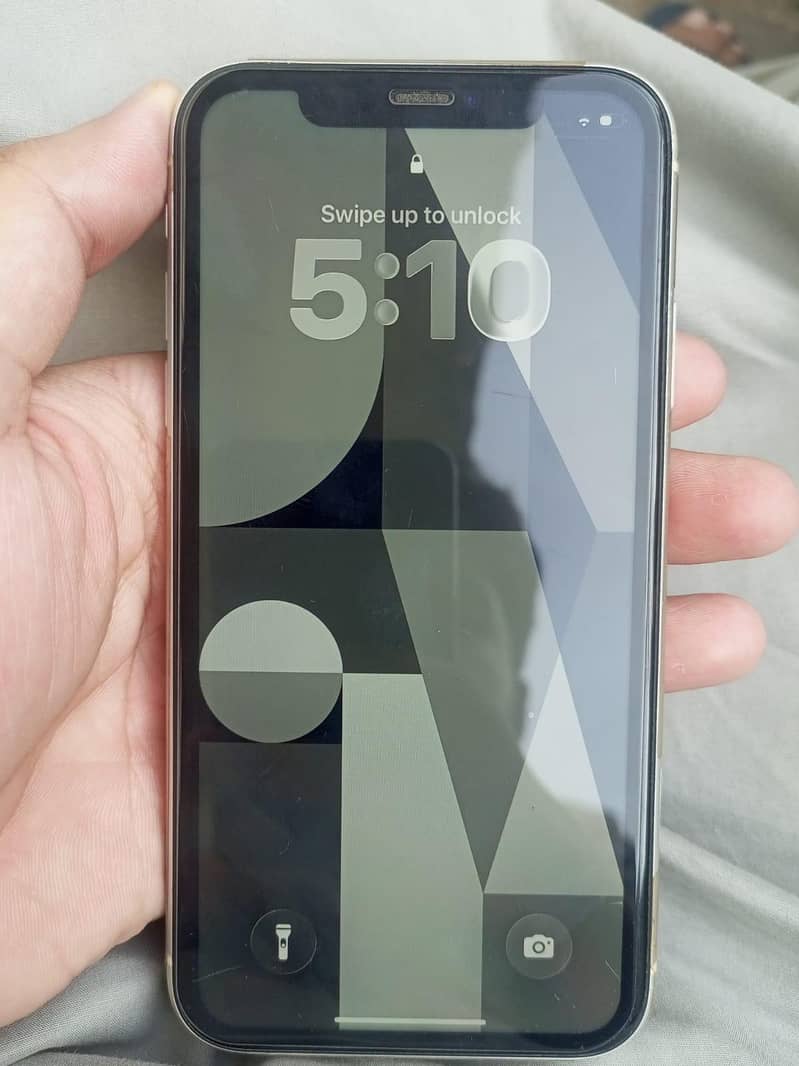 Apple iPhone 11 3
