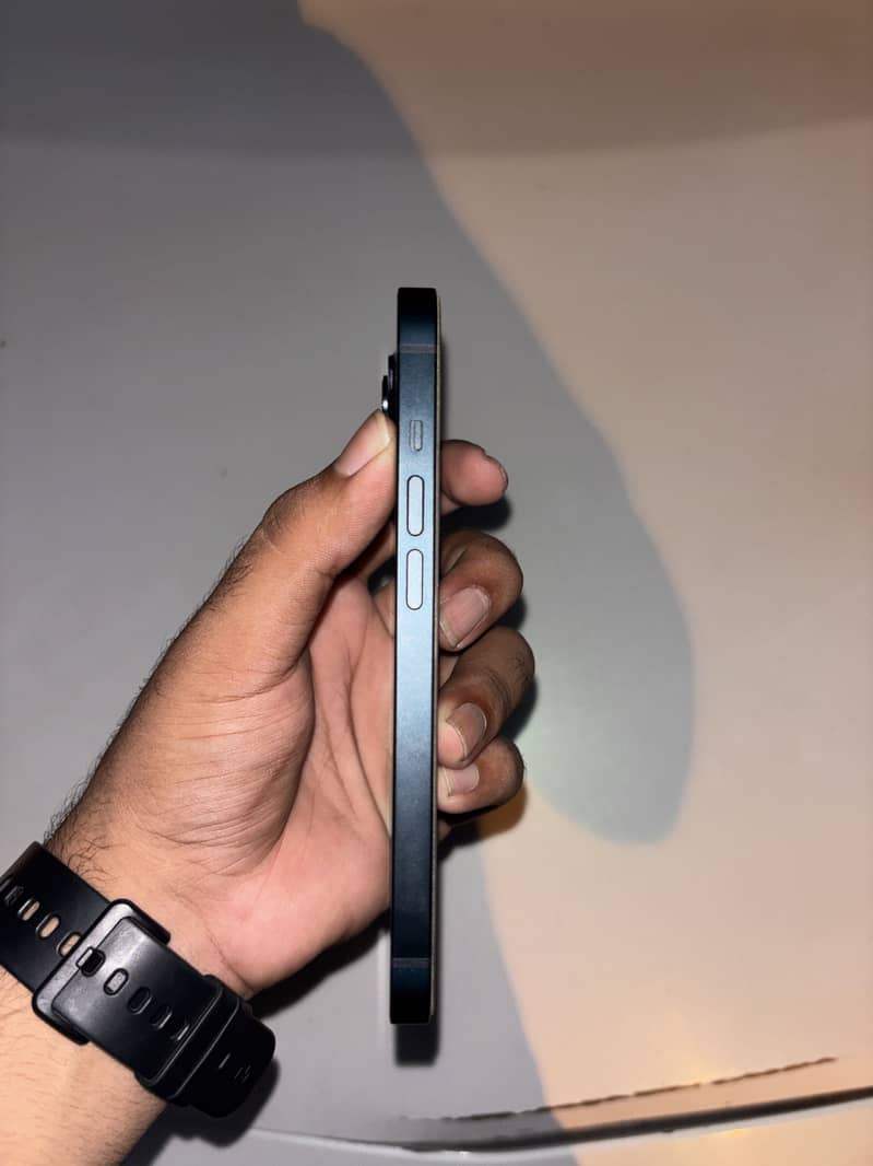 Apple iPhone 14 0