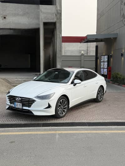 Hyundai Sonata 2.0 (2022)