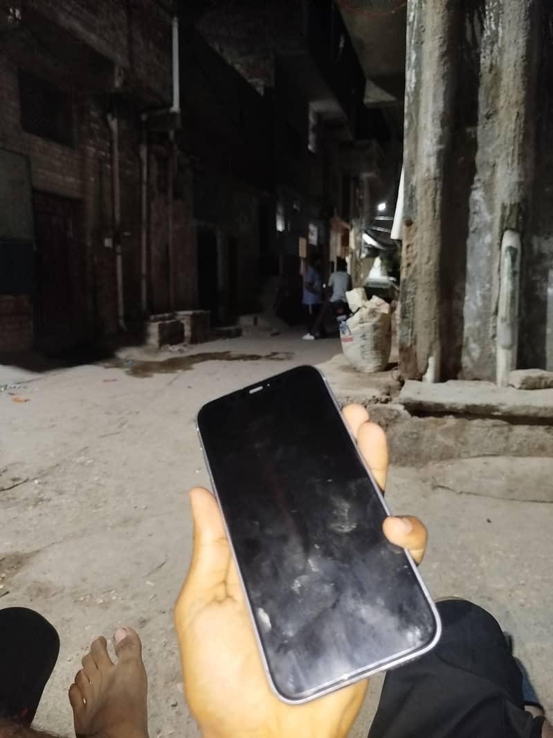 Apple iPhone 11 1